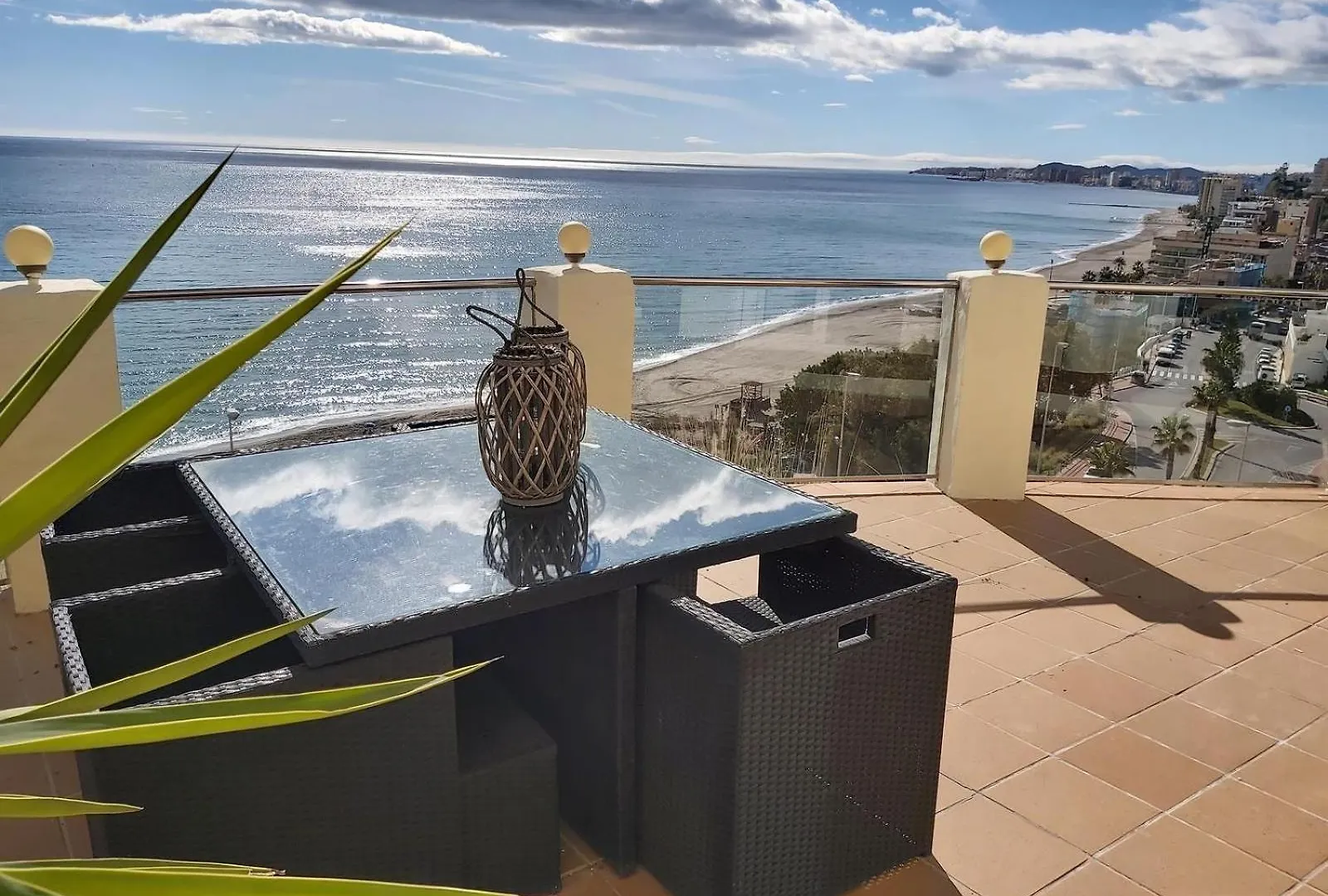 Beach Town Views Benalmadena Apartment